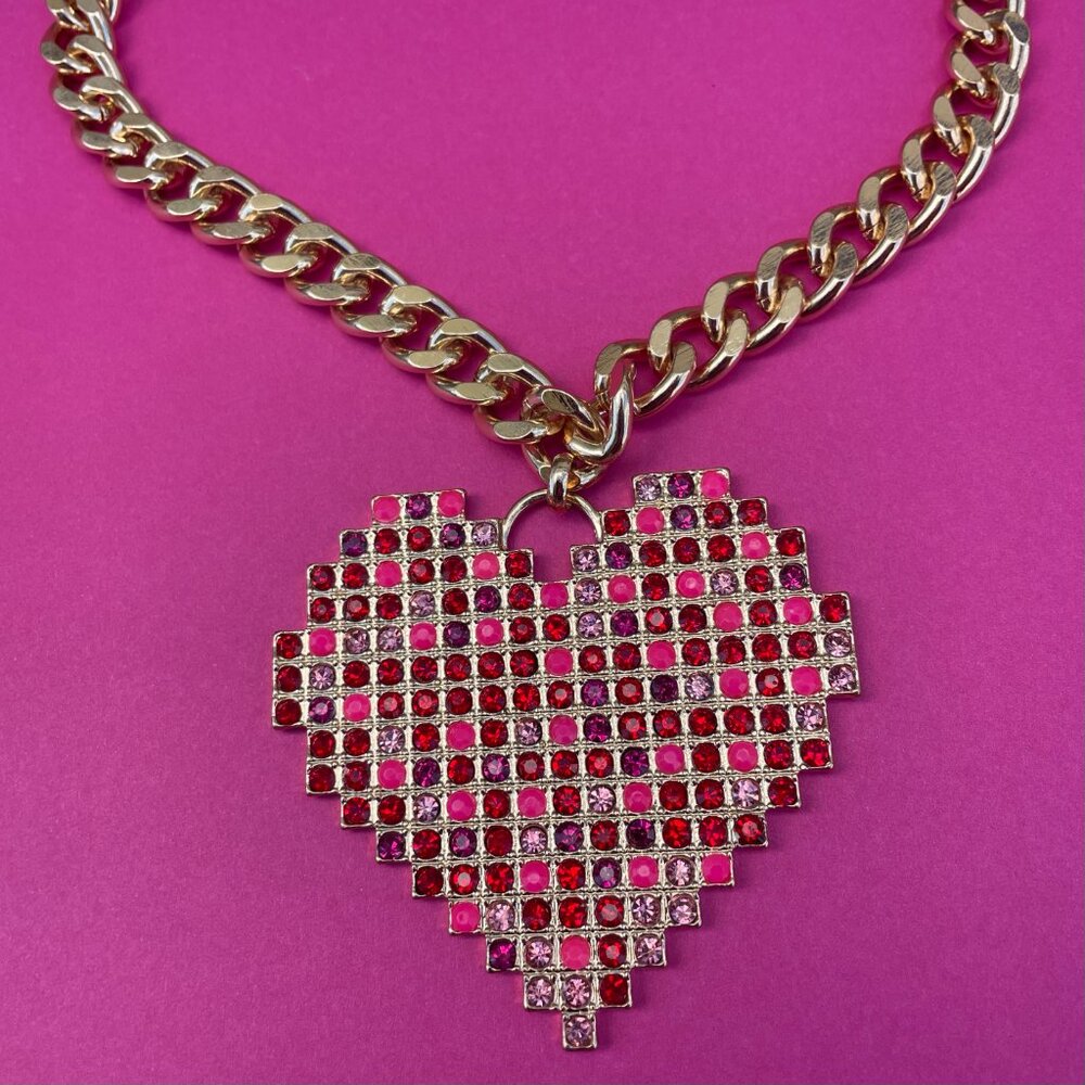 NWT Betsey Johnson Heart Necklace - Pink & Red Rhinestone Heart Thick Go… - Picture 4 of 12